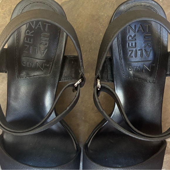 Naturalizer GenN Trace Sandal - Picture 9 of 12